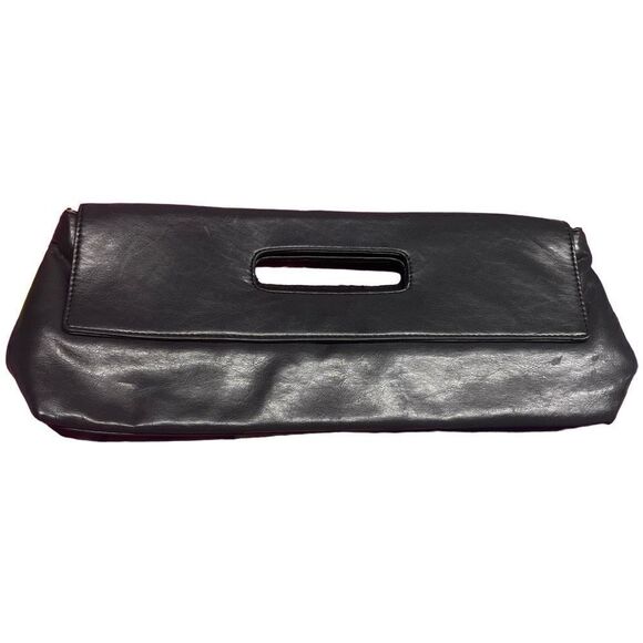 Long gray PVC clutch with magnetic snap - Picture 2 of 15